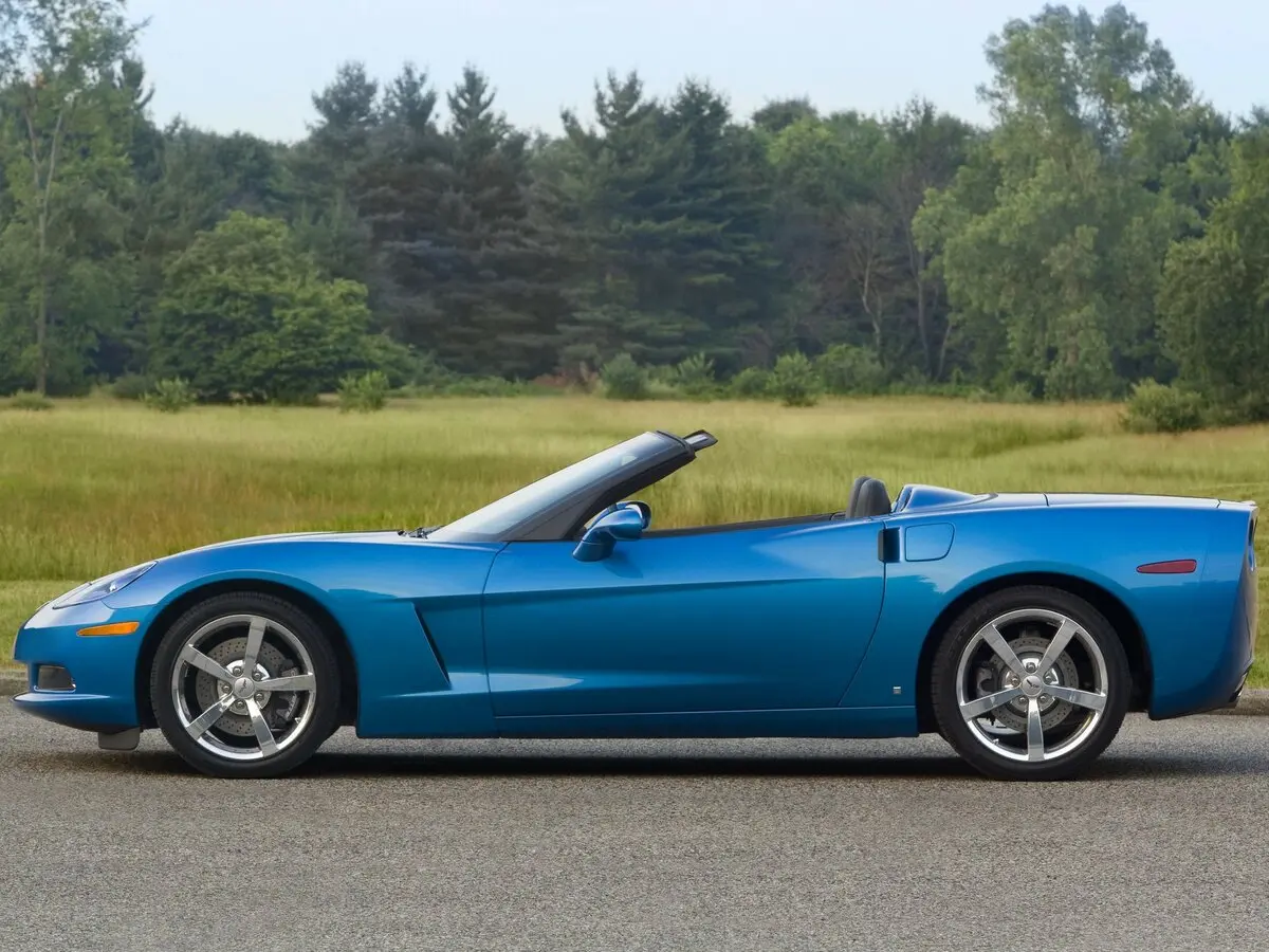 Chevrolet Corvette C6 Кабриолет — 照片 2