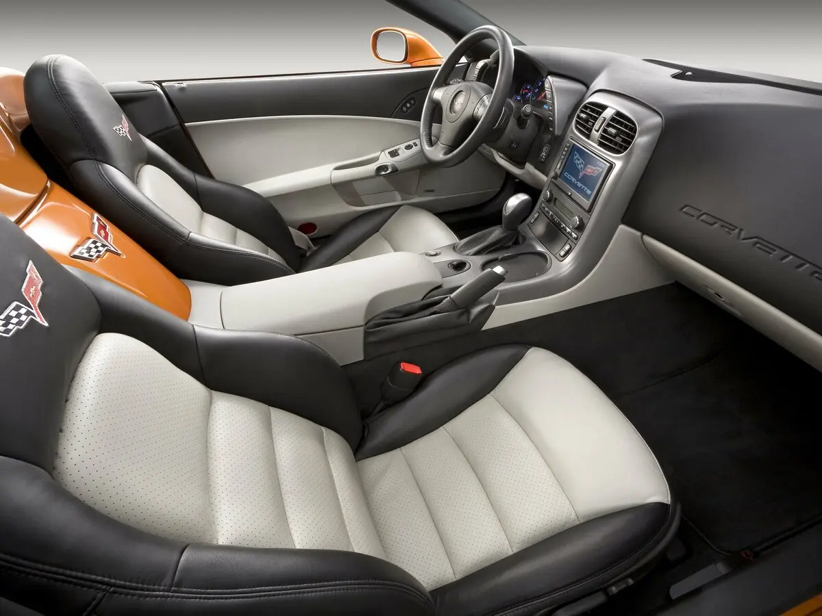 Chevrolet Corvette C6 Кабриолет — 照片 6