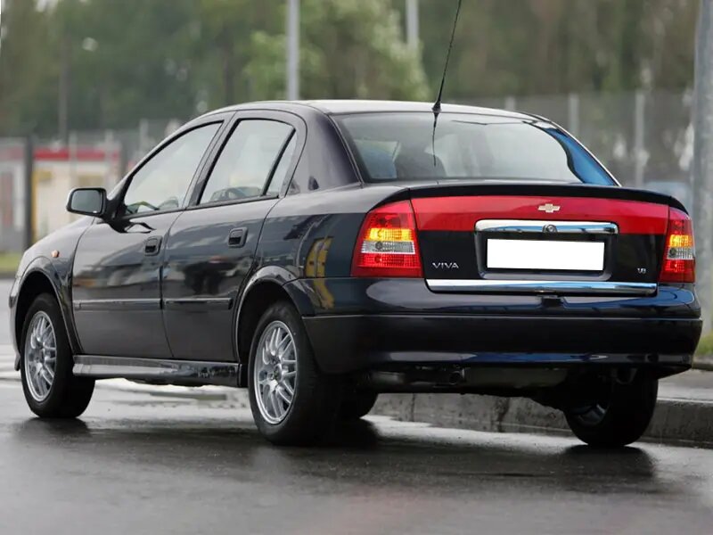 Chevrolet Viva 2004 – 2008 Седан — фото 4