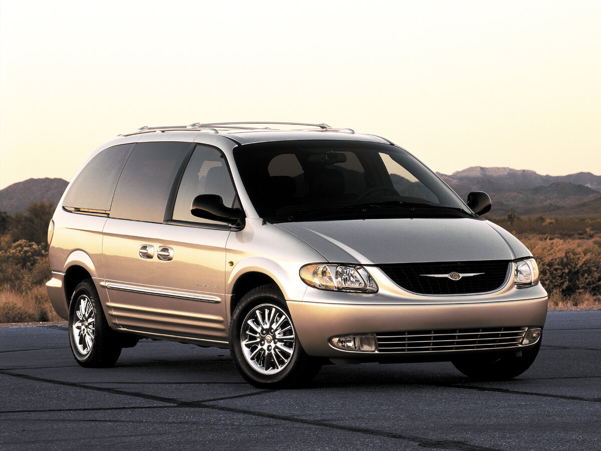 Chrysler Town & Country IV Минивэн