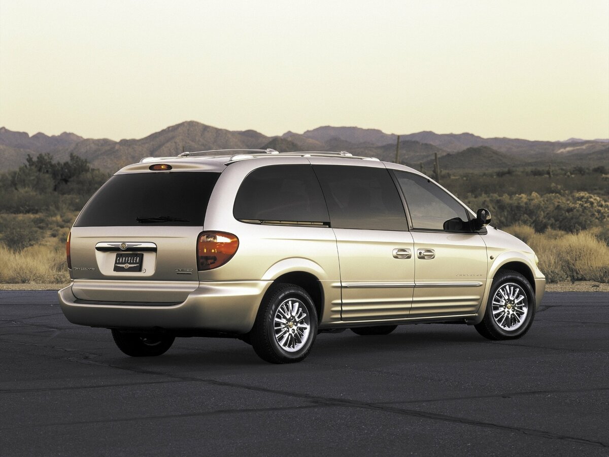 Chrysler Town & Country IV Минивэн — фото 4