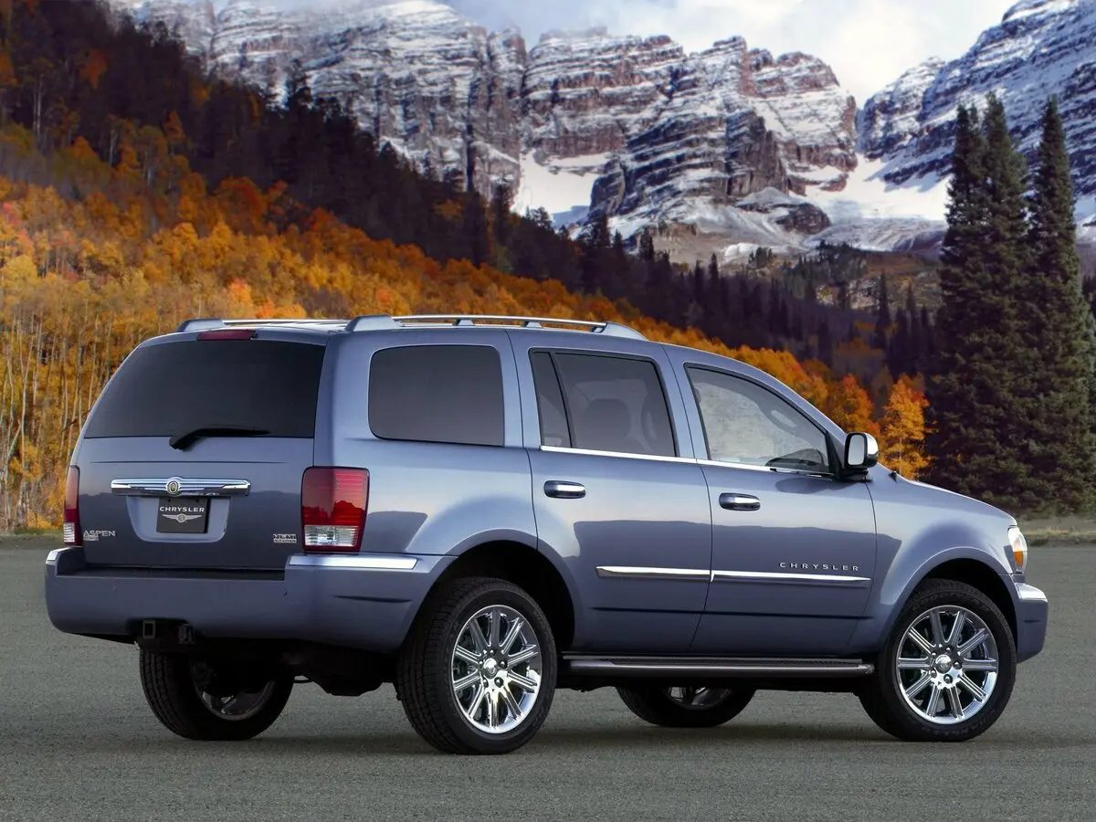 Chrysler Aspen 2006 – 2008 Внедорожник 5 дв. — сүрөт 4