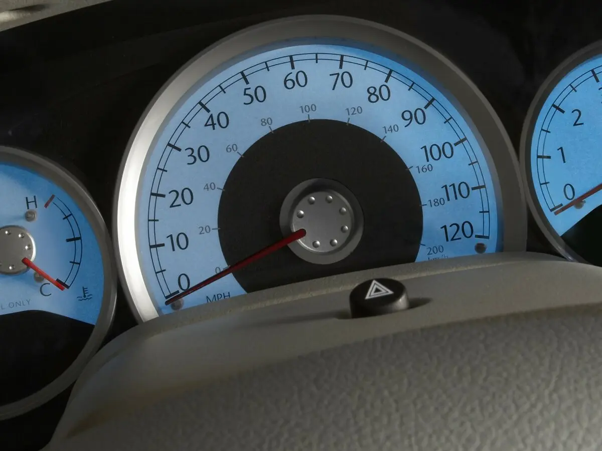 Chrysler Aspen 2006 – 2008 Внедорожник 5 дв. — сүрөт 8