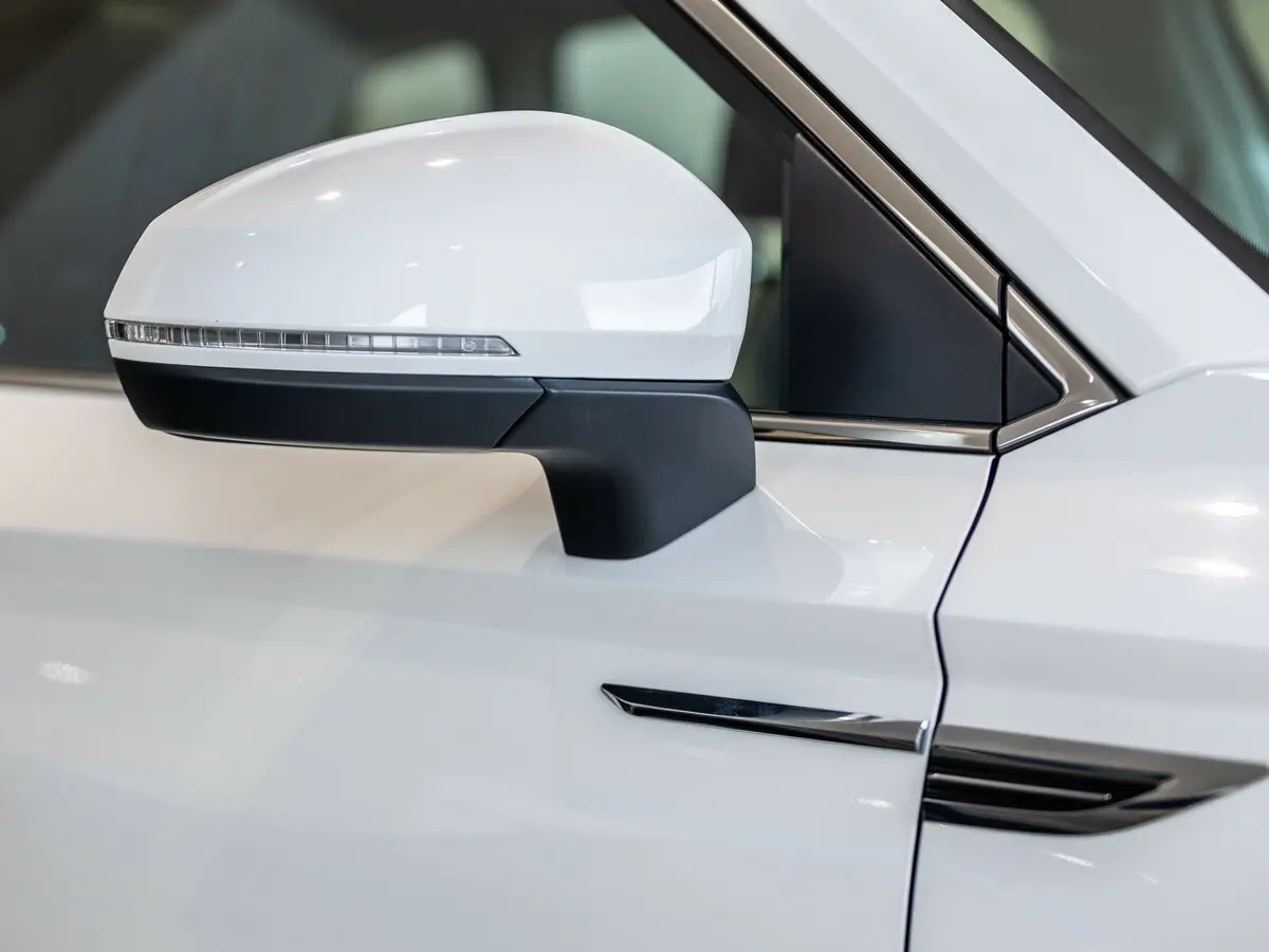 Volkswagen Tharu I Внедорожник 5 дв. — сүрөт 22