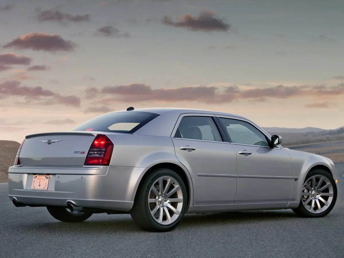 Chrysler 300C I Седан — сүрөт 5