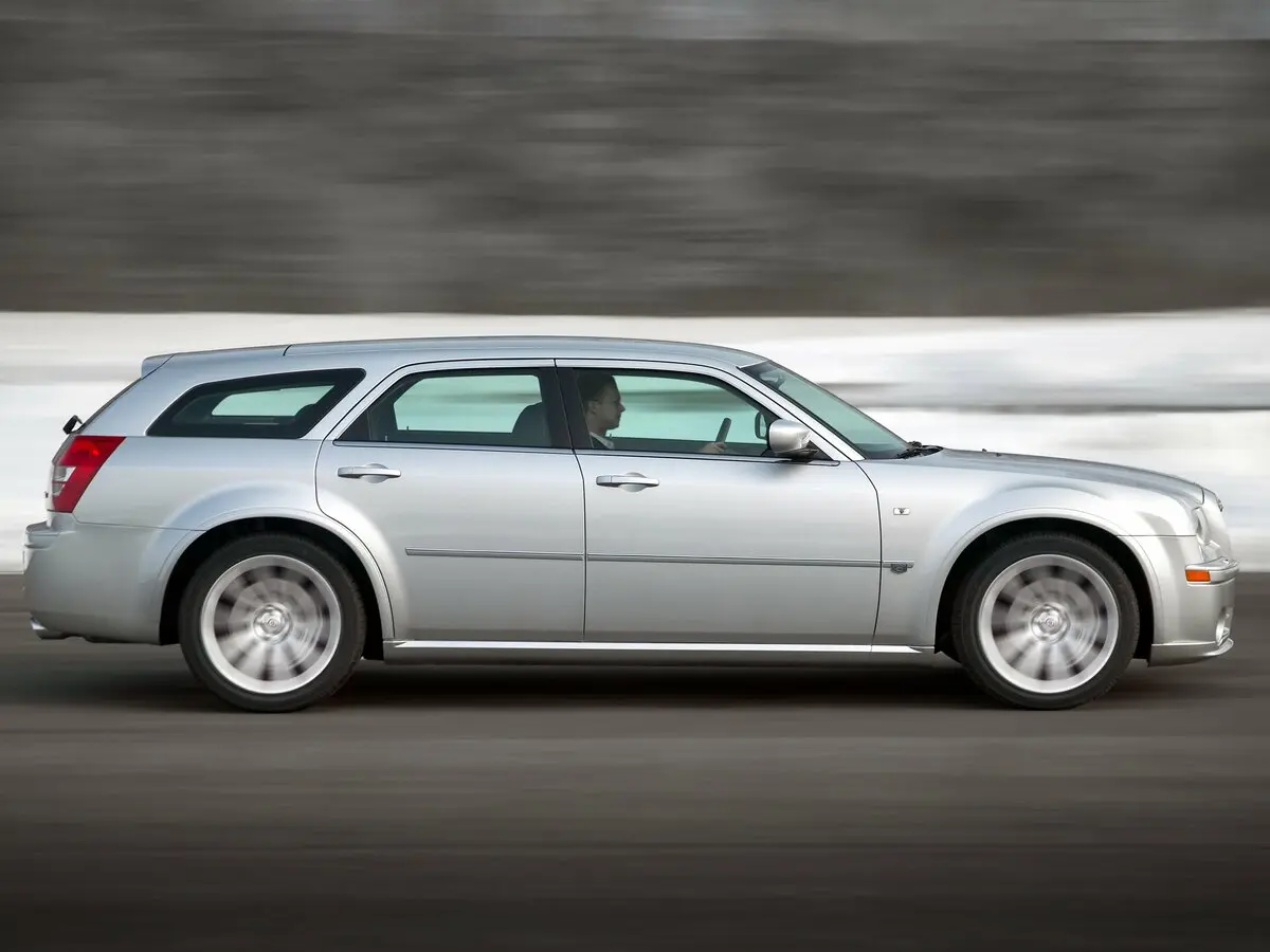 Chrysler 300C I Универсал 5 дв. — сүрөт 2