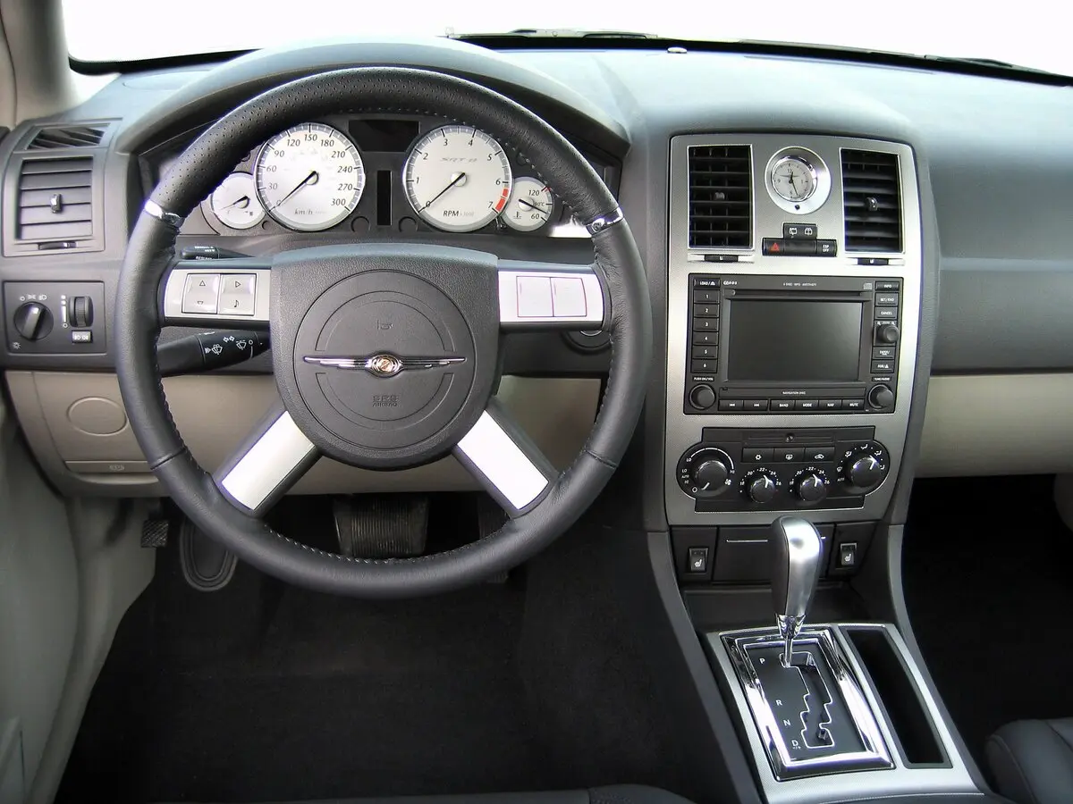 Chrysler 300C I Универсал 5 дв. — сүрөт 7