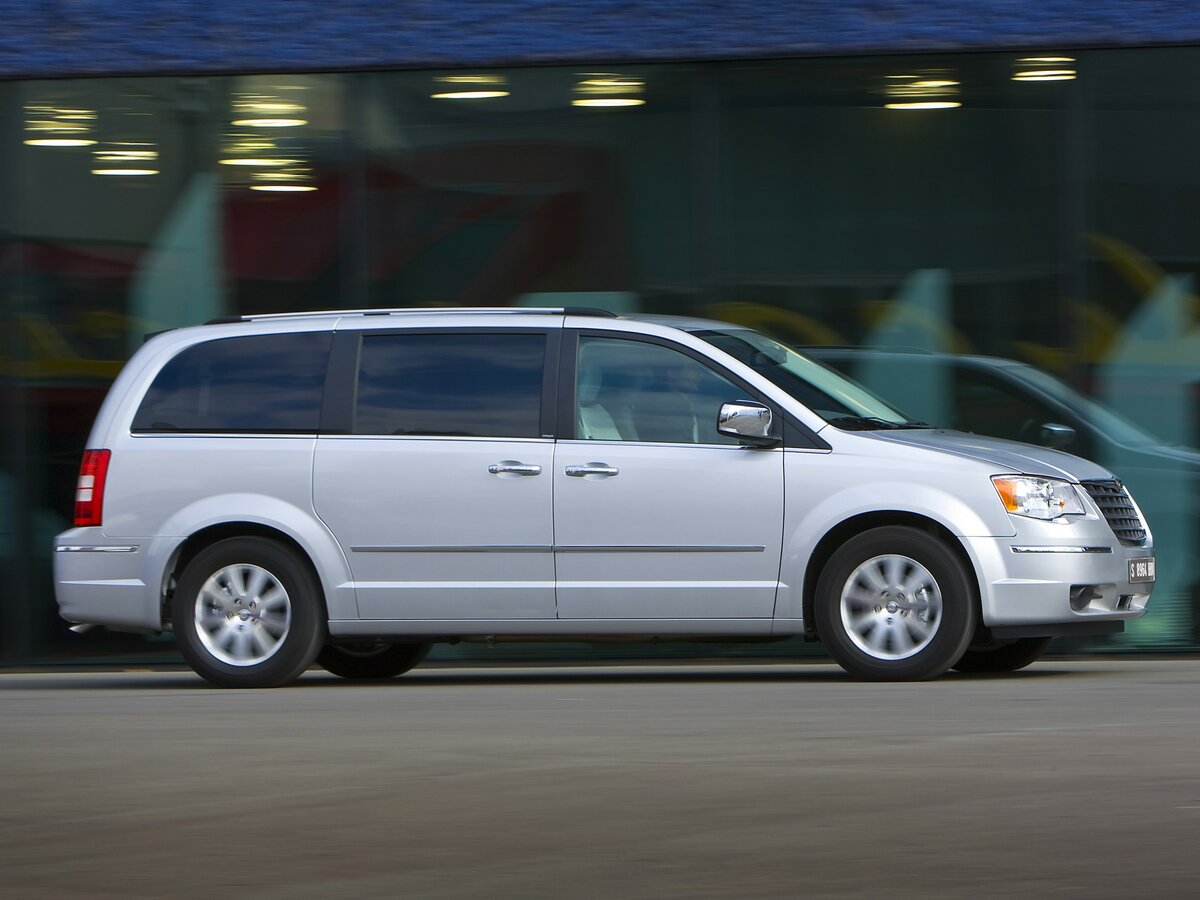 Chrysler Voyager V Минивэн Grand — фото 2