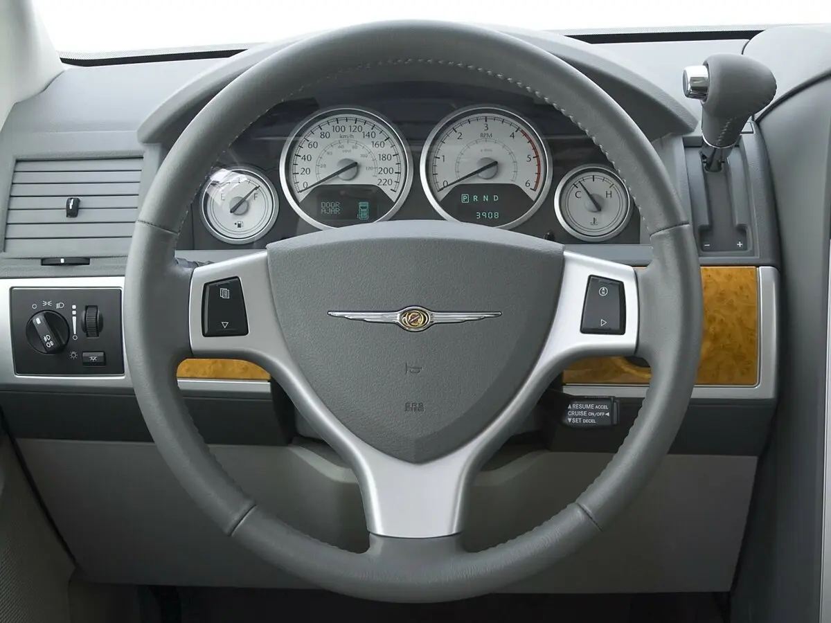 Chrysler Voyager V Минивэн Grand — сүрөт 8