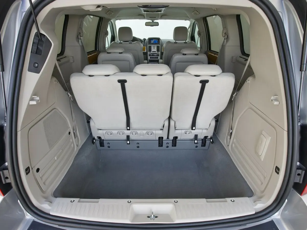 Chrysler Voyager V Минивэн Grand — сүрөт 11