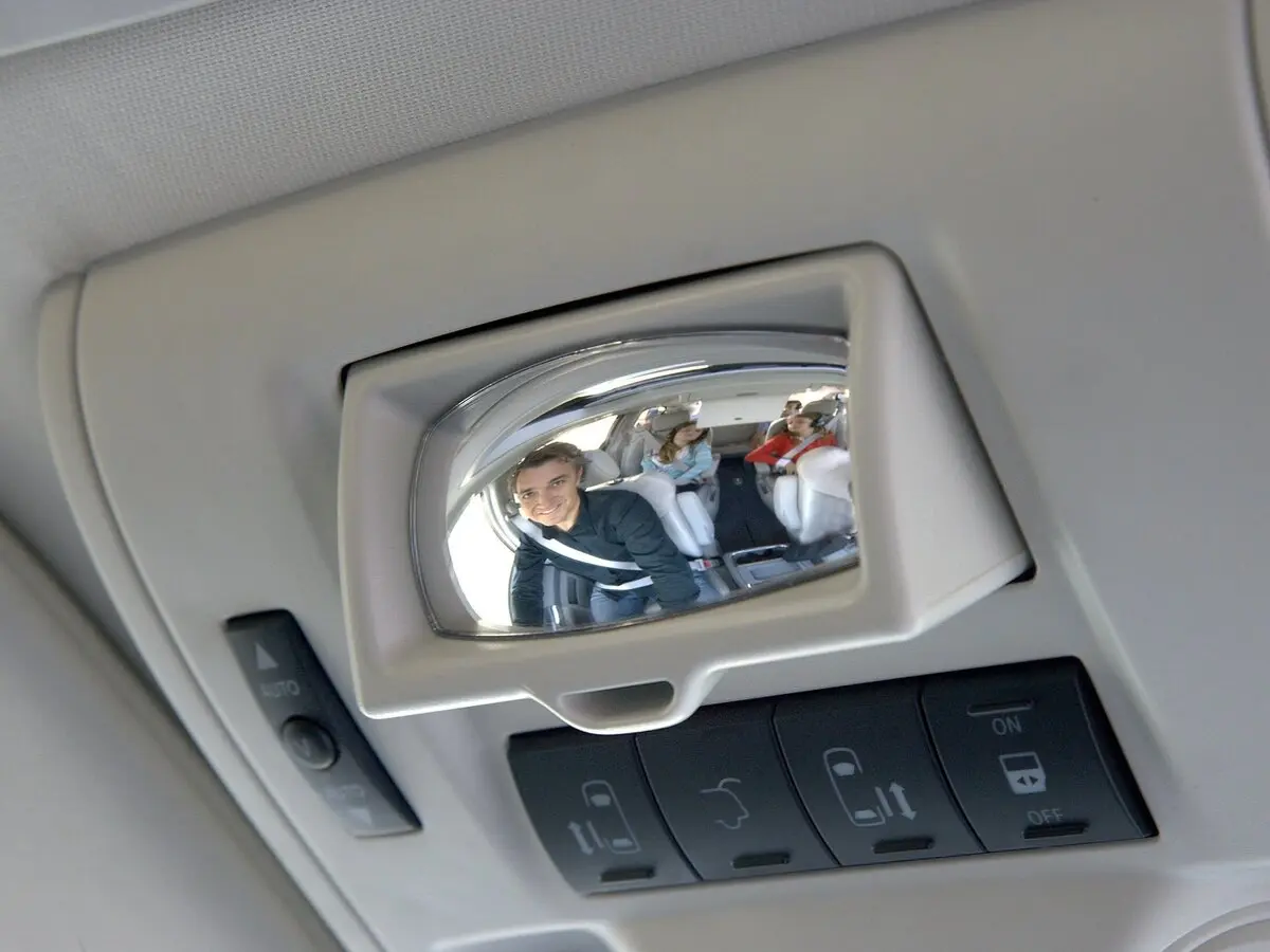 Chrysler Voyager V Минивэн Grand — сүрөт 14