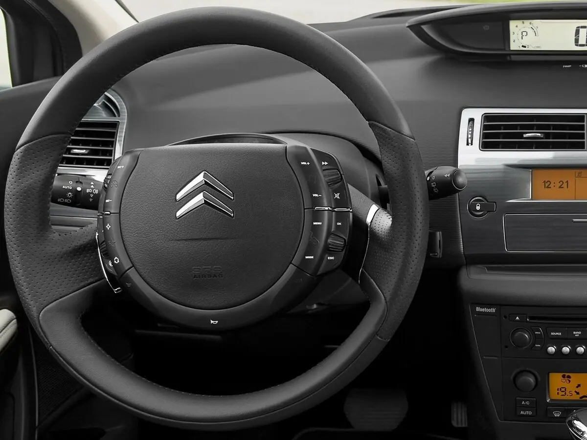 Citroen C4 I Рестайлинг Хэтчбек 3 дв. — сүрөт 9