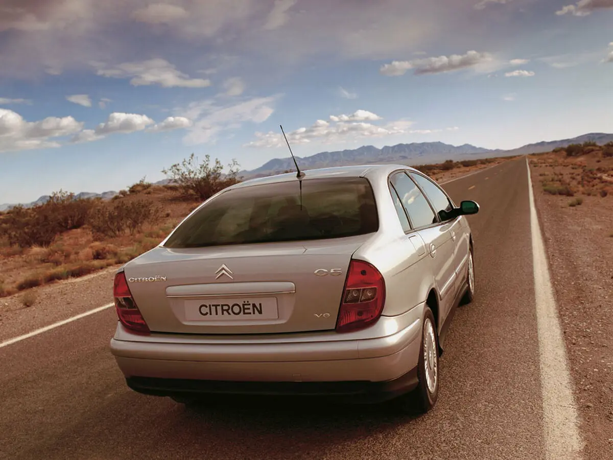 Citroen C5 I Лифтбек — сүрөт 4
