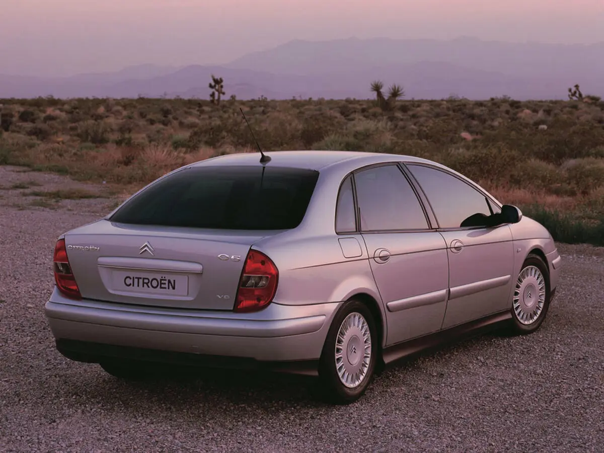 Citroen C5 I Лифтбек — сүрөт 5