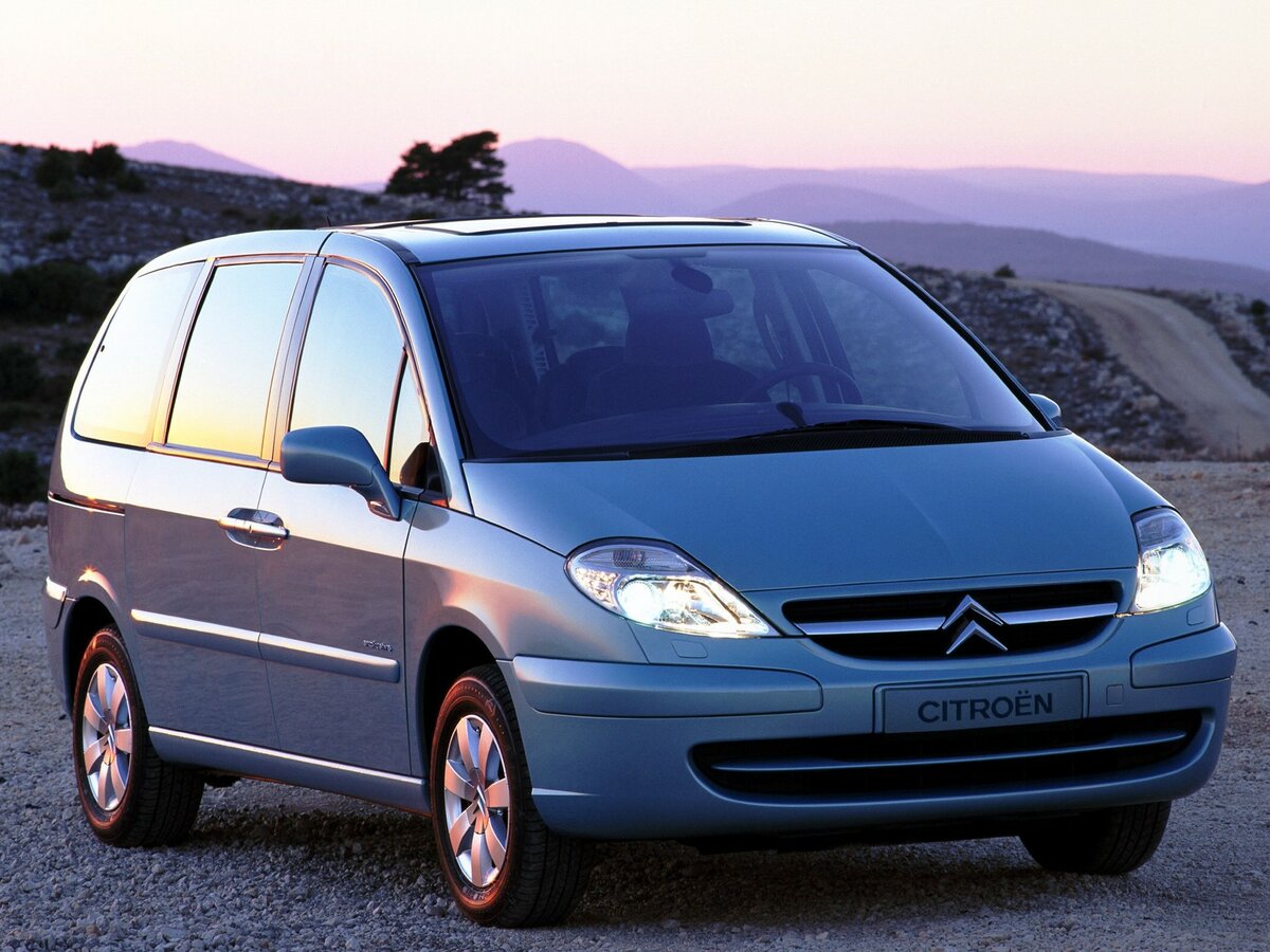 Citroen C8 I Минивэн — фото 3