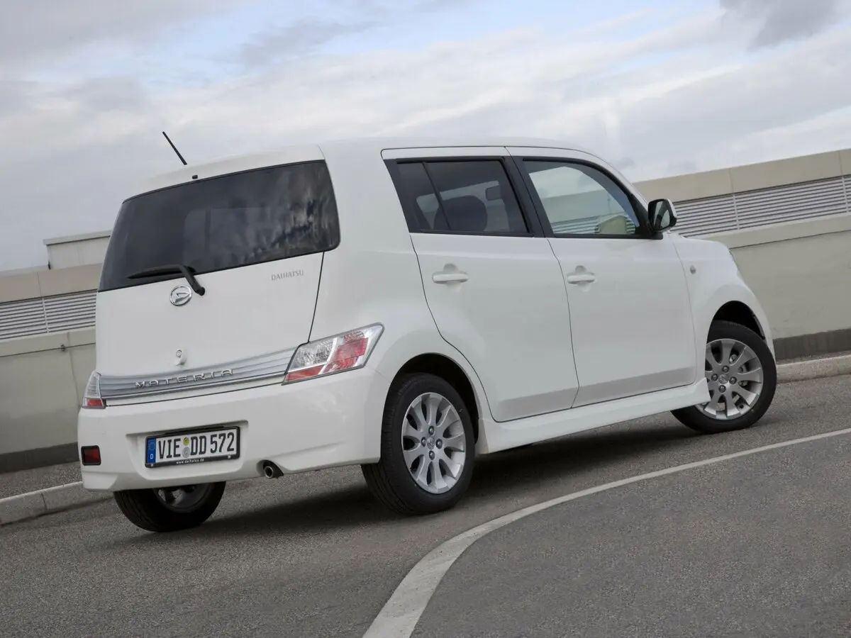 Daihatsu Materia 2006 – 2013 Хэтчбек 5 дв. — сүрөт 2
