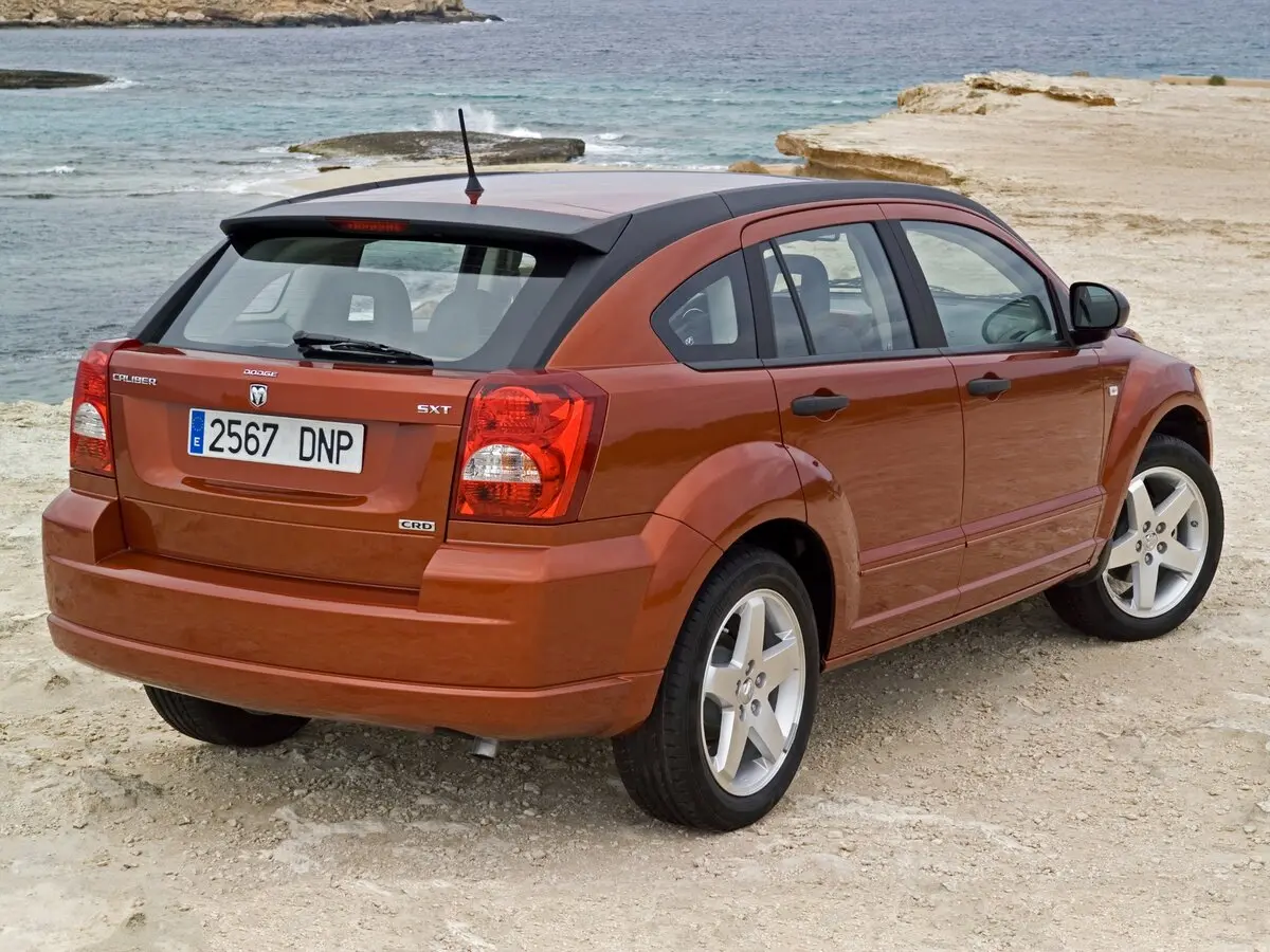Dodge Caliber I Хэтчбек 5 дв. — сүрөт 5