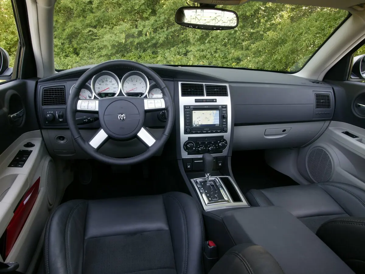 Dodge Charger VI (LX) Седан — сүрөт 5