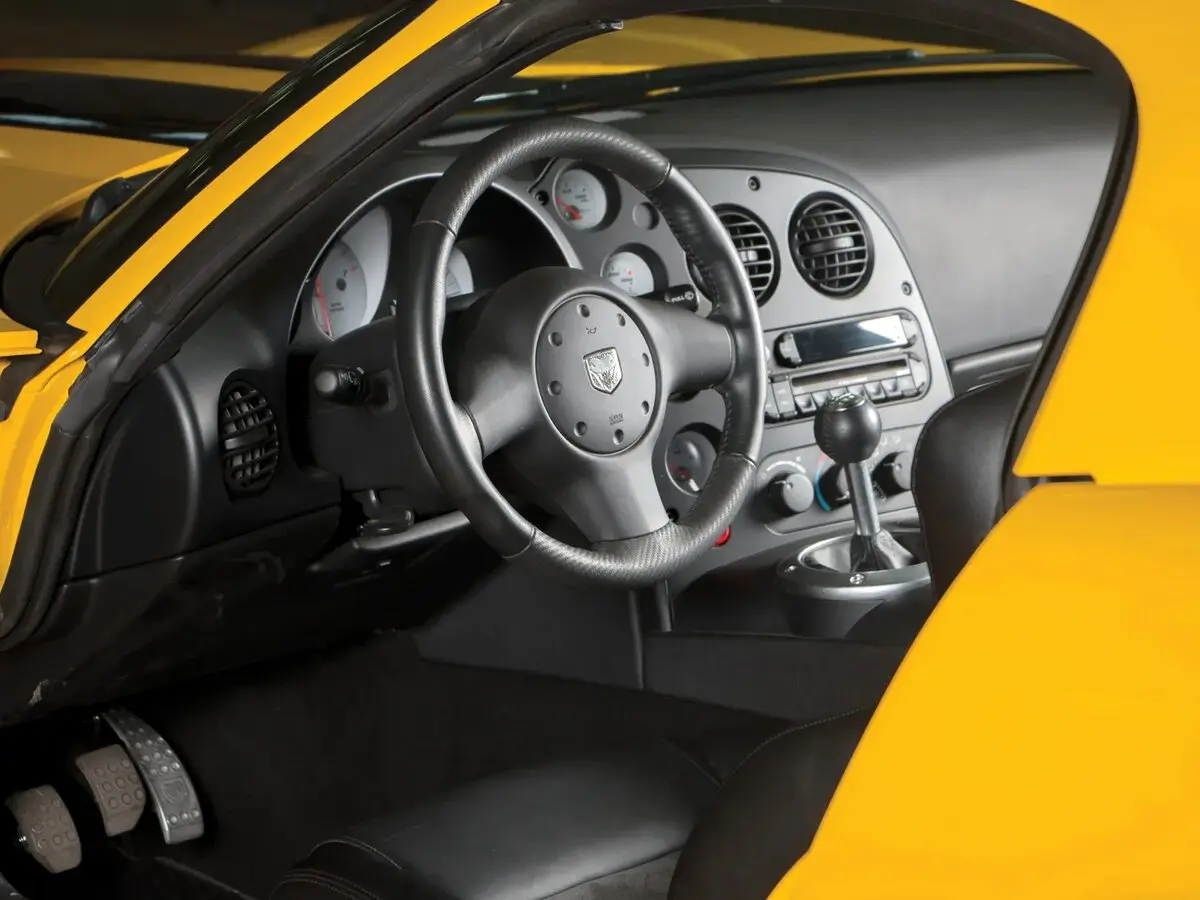 Dodge Viper III Купе — photo 8