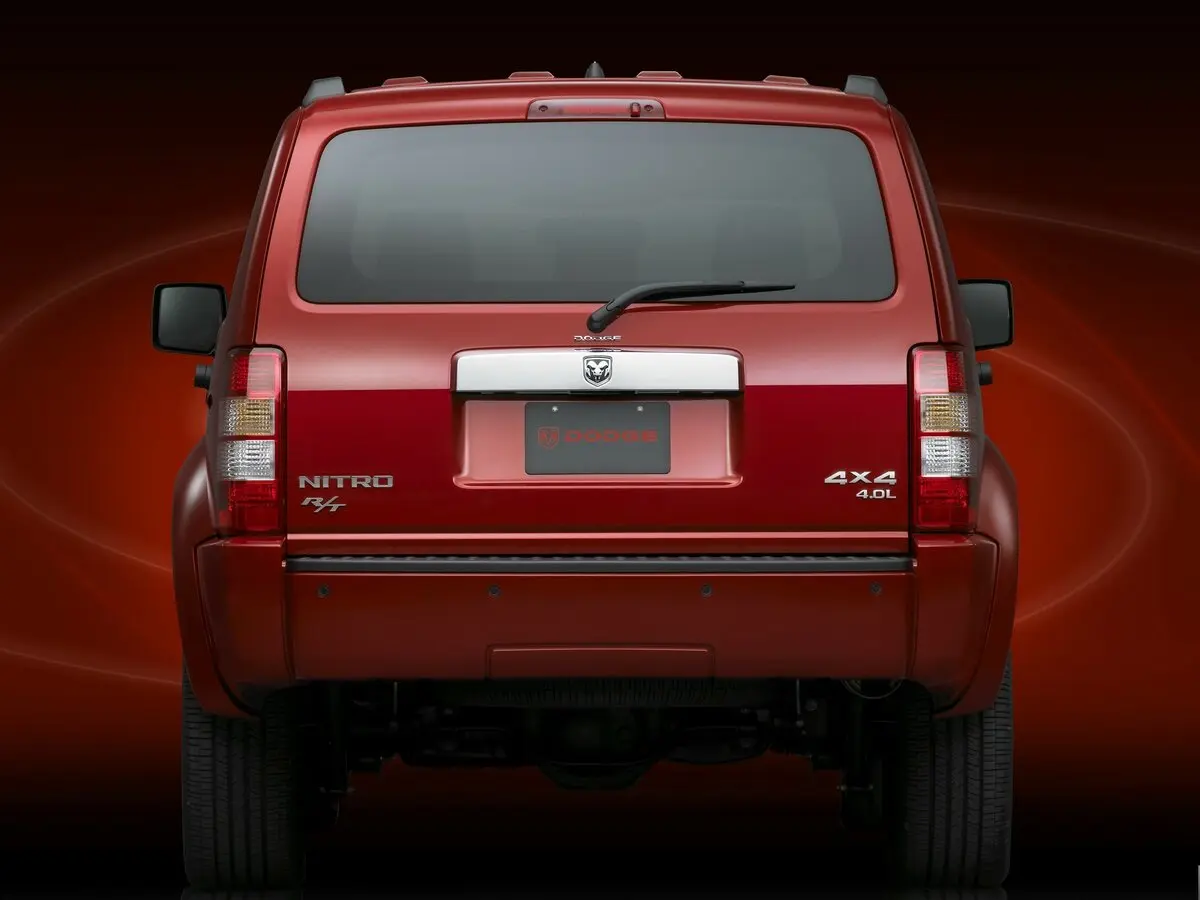 Dodge Nitro 2006 – 2011 Внедорожник 5 дв. — photo 4