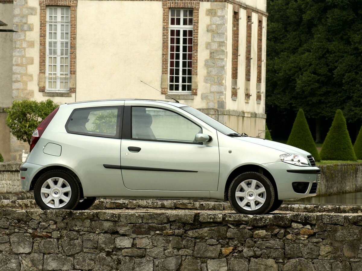 Fiat Punto II Рестайлинг Хэтчбек 3 дв. — фото 2
