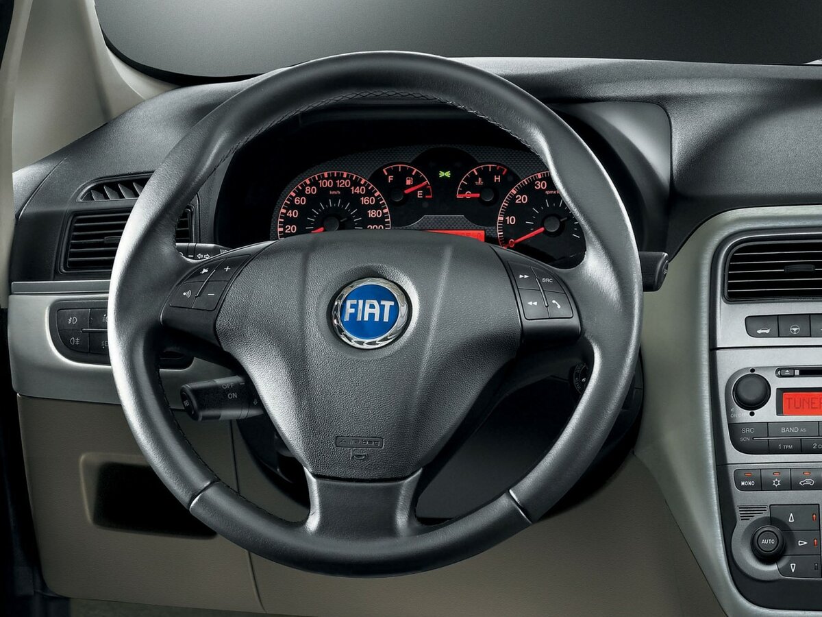 Fiat Punto III Grande Punto Хэтчбек 3 дв. — фото 10