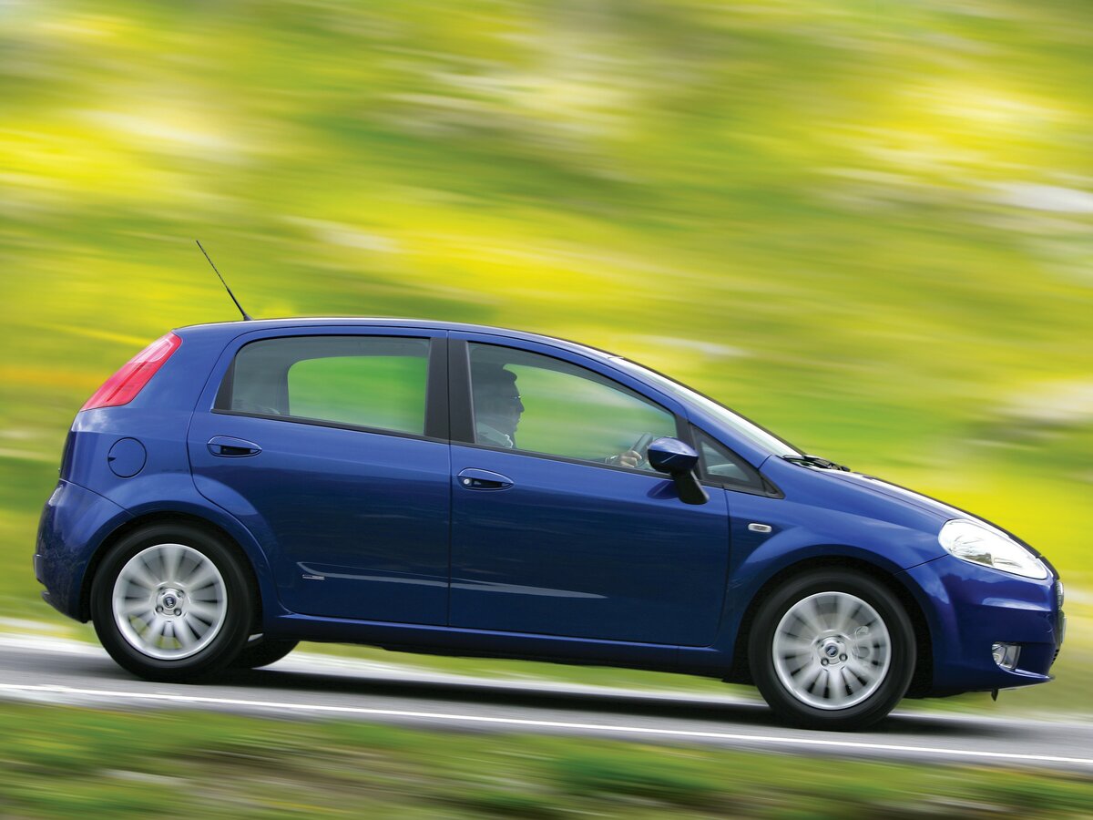 Fiat Punto III Grande Punto Хэтчбек 5 дв. — фото 2