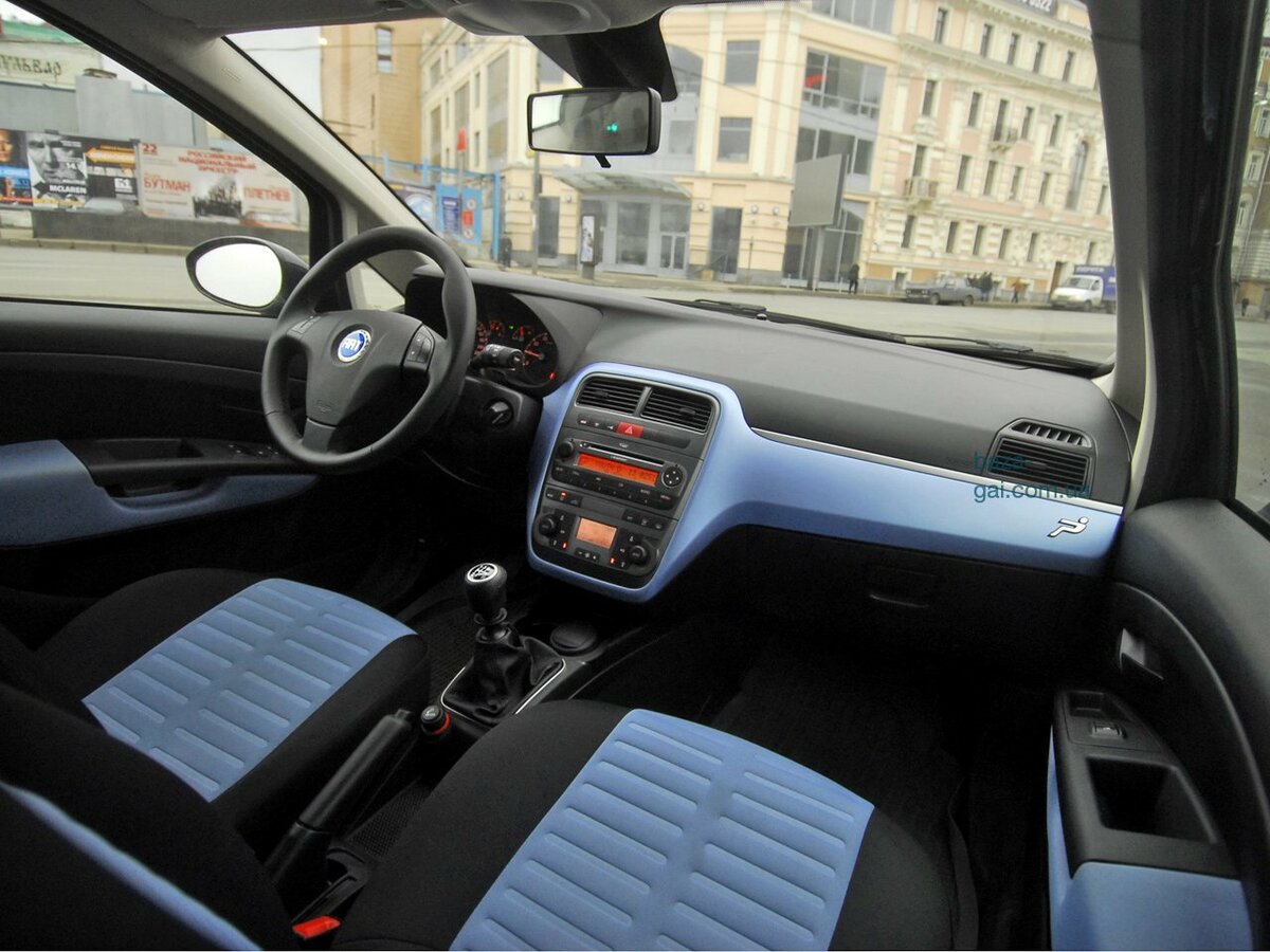 Fiat Punto III Grande Punto Хэтчбек 5 дв. — фото 7