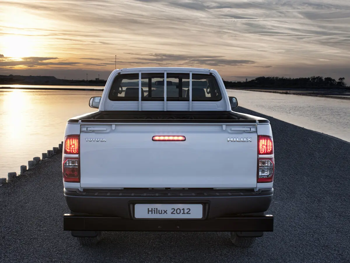 Toyota Hilux VII Рестайлинг Пикап Одинарная кабина — сүрөт 3