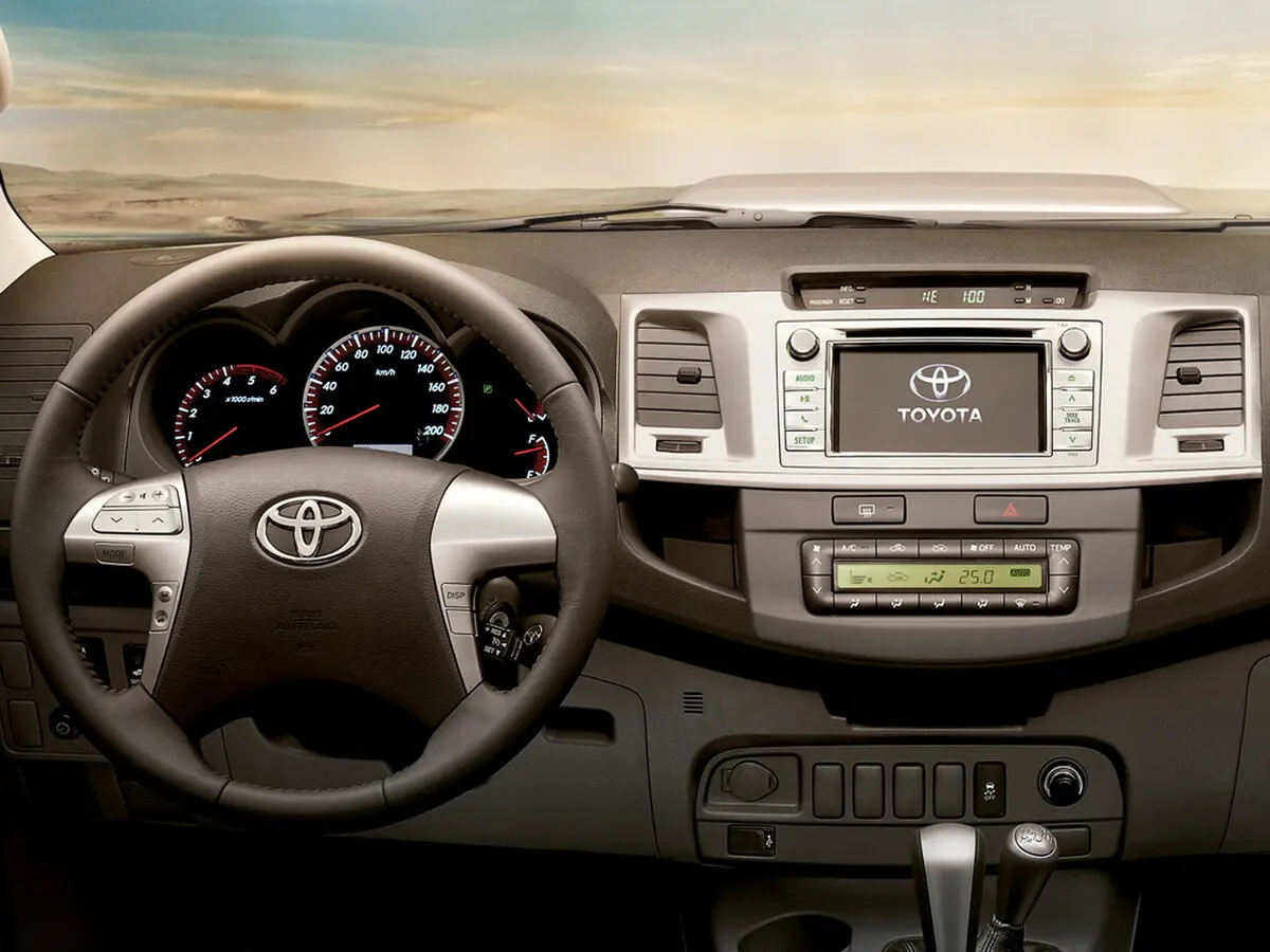 Toyota Hilux VII Рестайлинг Пикап Одинарная кабина — сүрөт 5