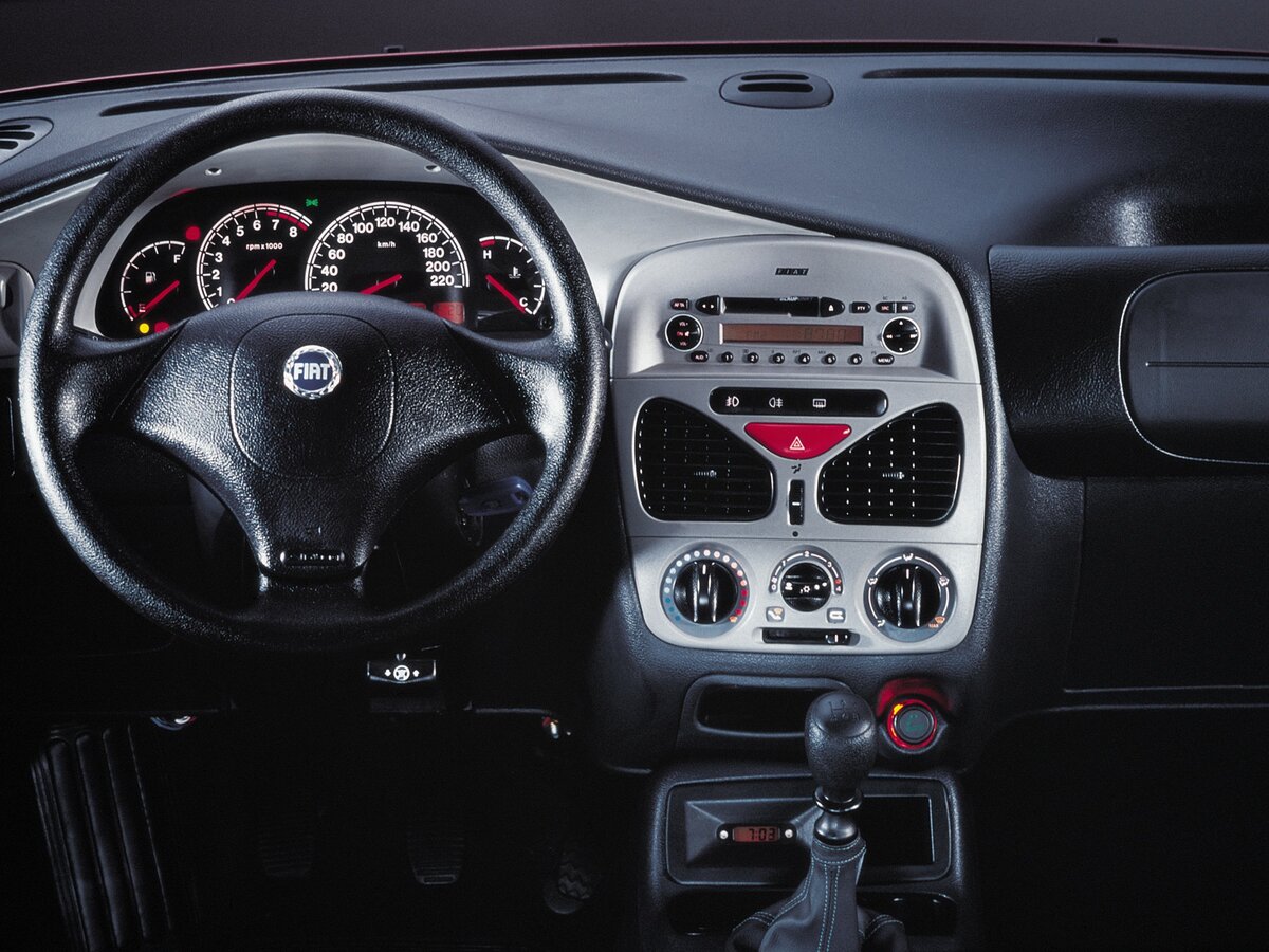 Fiat Albea I Рестайлинг Седан — фото 3