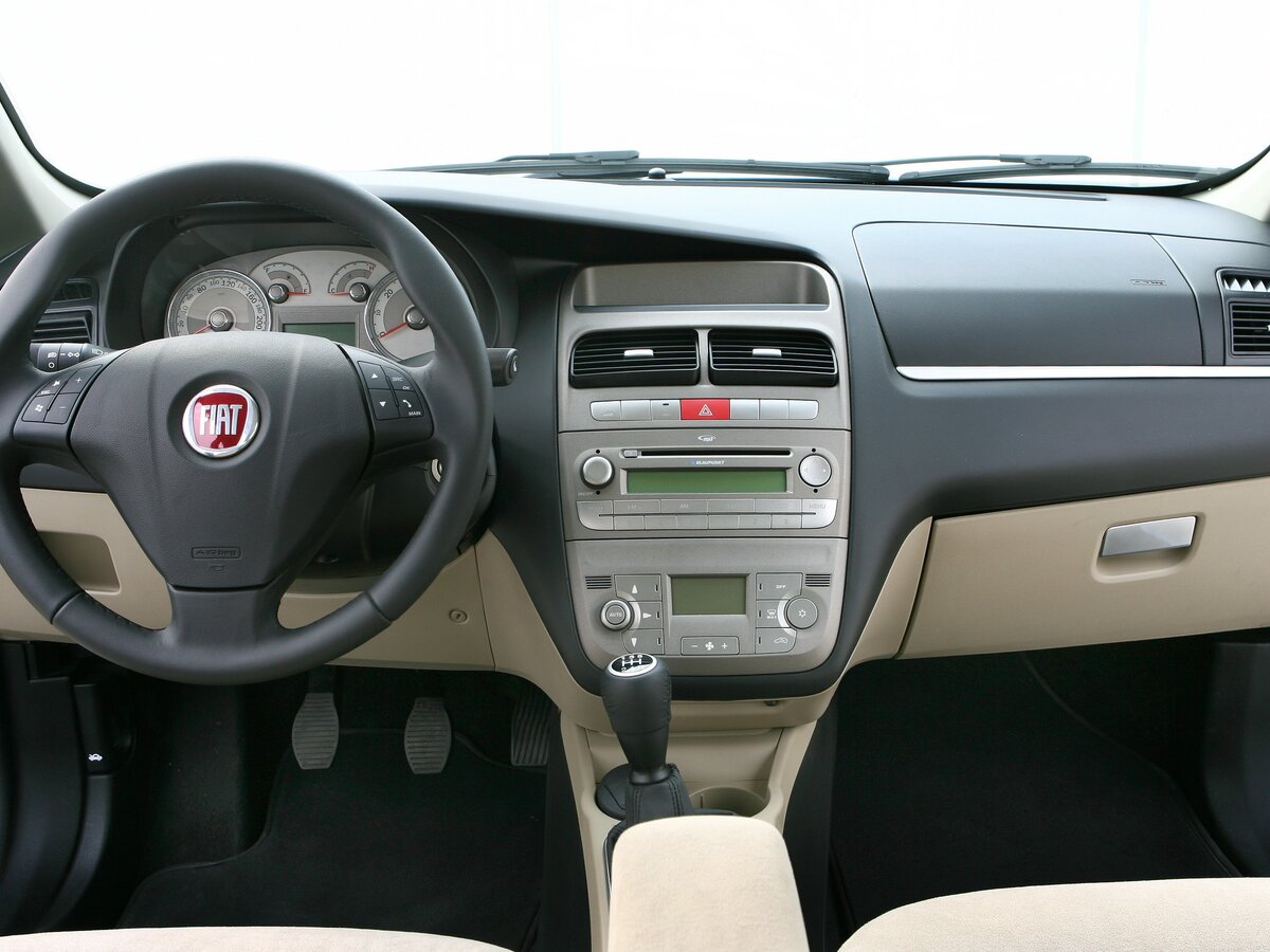 Fiat Linea 2007 – 2018 Седан — фото 6