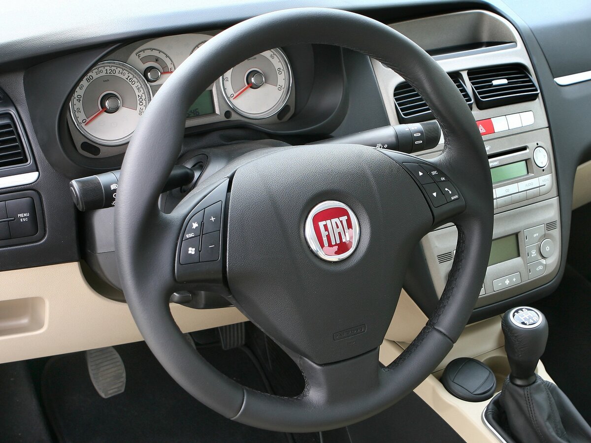 Fiat Linea 2007 – 2018 Седан — фото 8