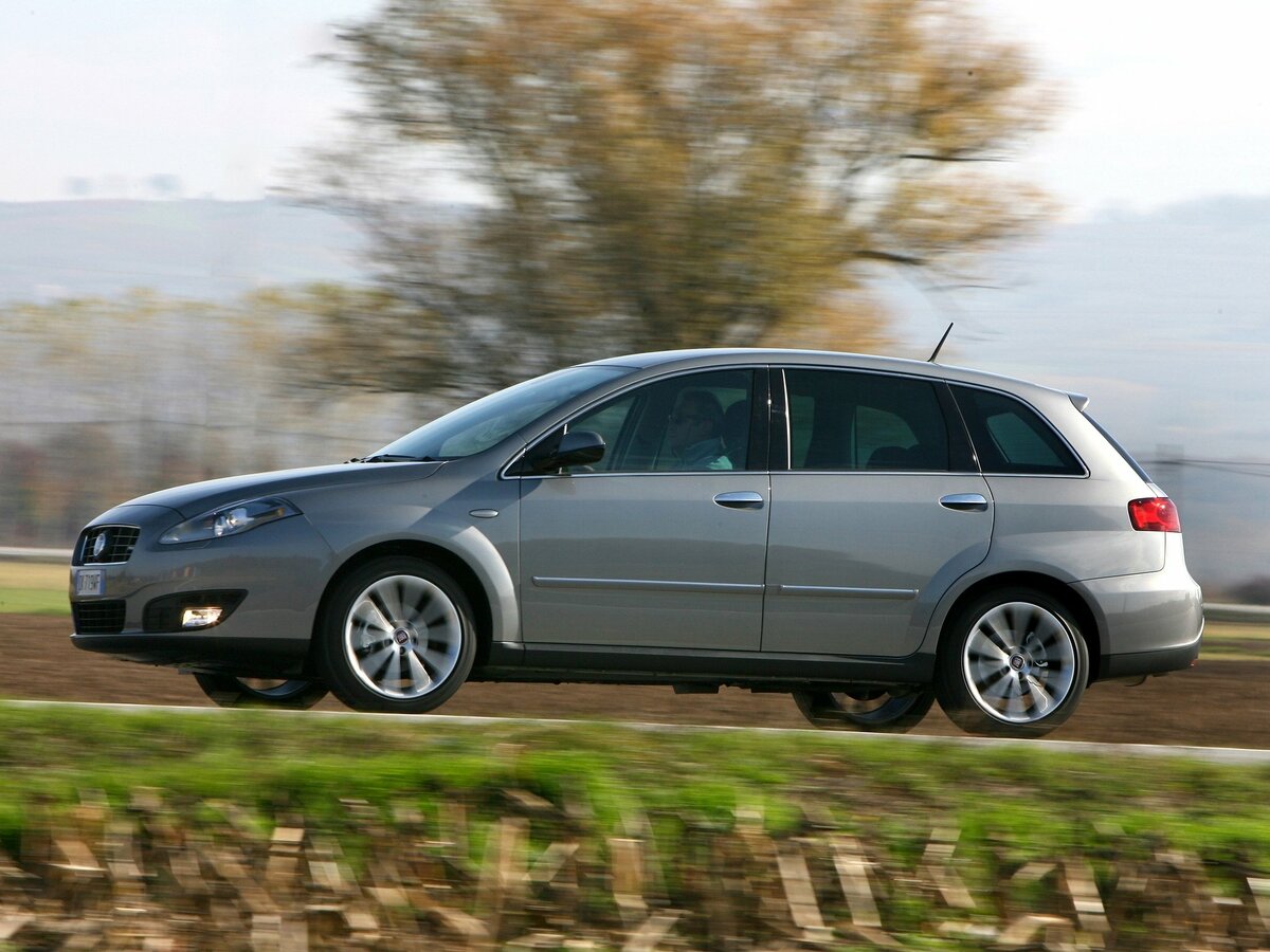 Fiat Croma II Рестайлинг Универсал 5 дв. — фото 2