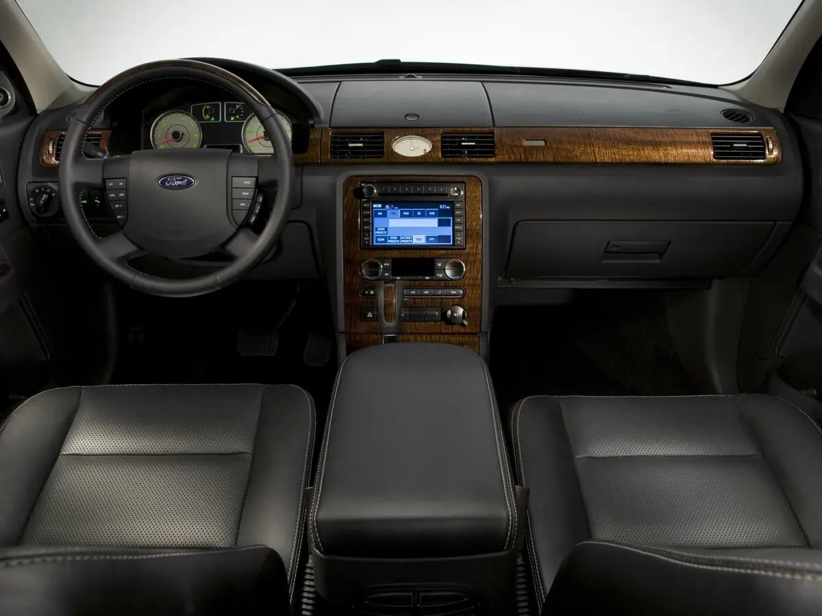 Ford Taurus V Седан — photo 5