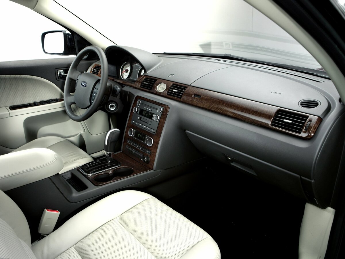 Ford Taurus V Седан