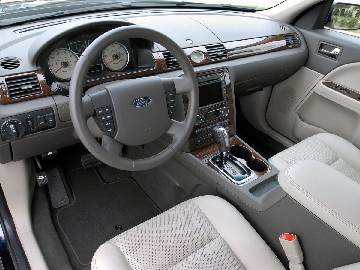 Ford Taurus V Седан