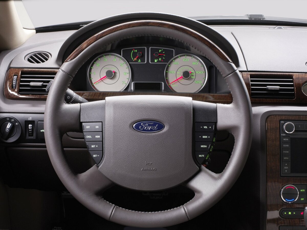 Ford Taurus V Седан