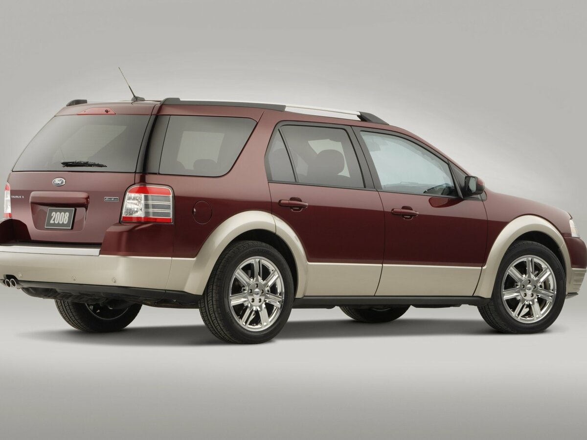 Ford Taurus X 2007 – 2009 Внедорожник 5 дв. — фото 4