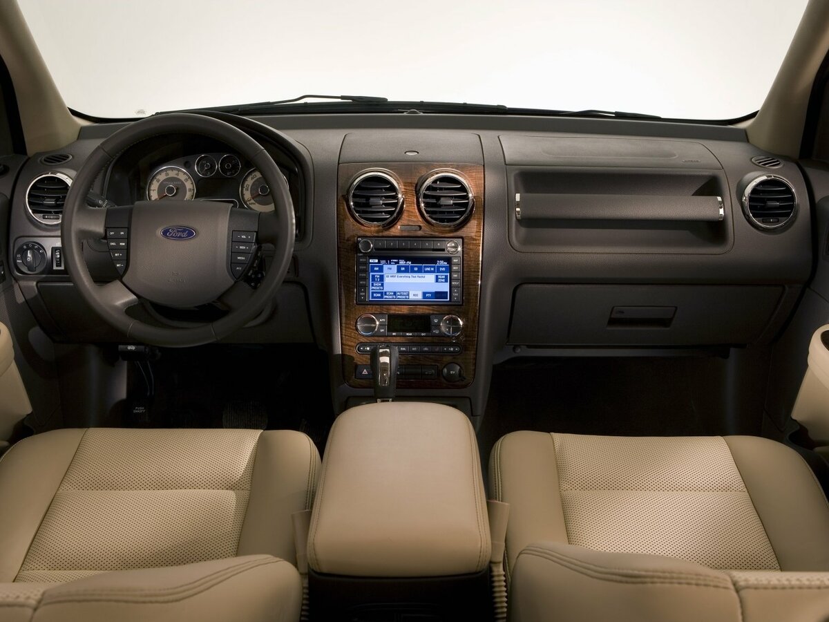 Ford Taurus X 2007 – 2009 Внедорожник 5 дв. — фото 5