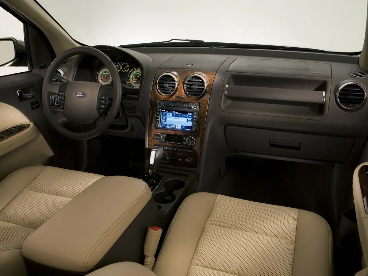 Ford Taurus X 2007 – 2009 Внедорожник 5 дв. — сүрөт 6