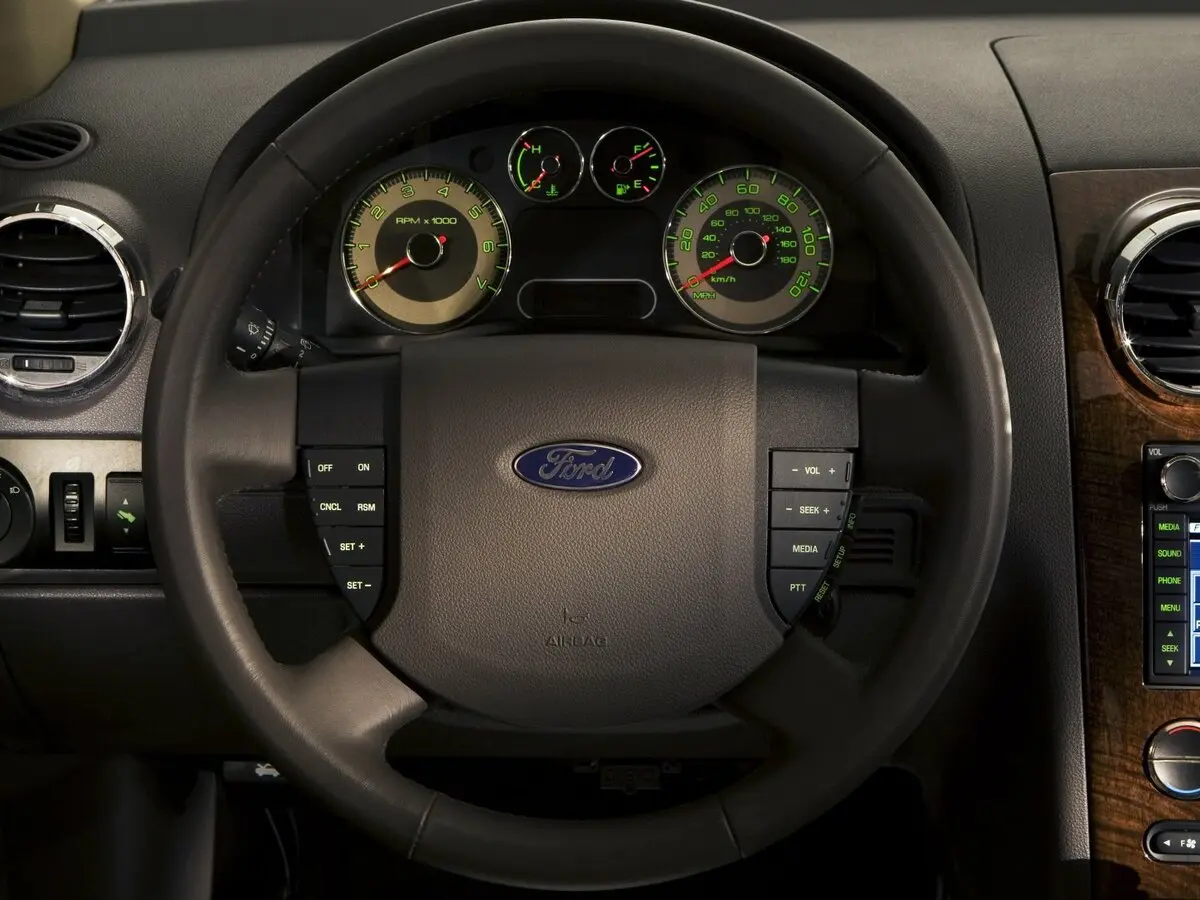 Ford Taurus X 2007 – 2009 Внедорожник 5 дв. — сүрөт 7