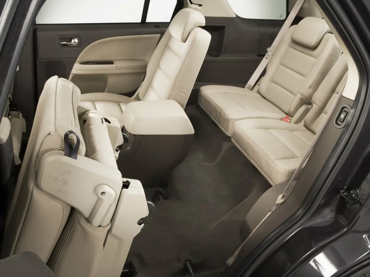 Ford Taurus X 2007 – 2009 Внедорожник 5 дв. — сүрөт 9