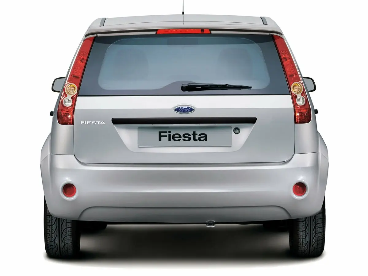 Ford Fiesta Mk5 Хэтчбек 3 дв. — photo 4