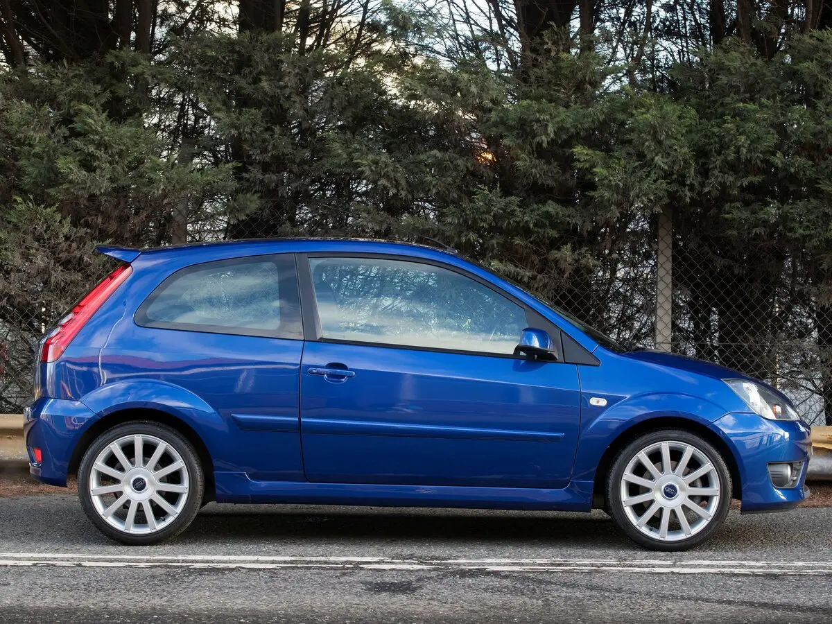 Ford Fiesta ST V Рестайлинг Хэтчбек 3 дв. — сүрөт 2
