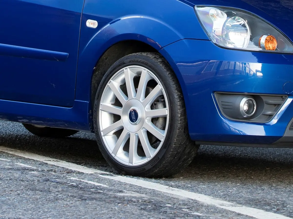 Ford Fiesta ST V Рестайлинг Хэтчбек 3 дв. — сүрөт 8