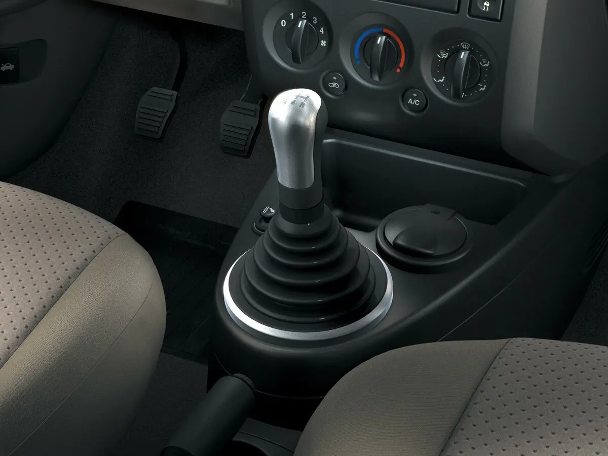Ford Fiesta Mk5 Хэтчбек 5 дв. — сүрөт 7