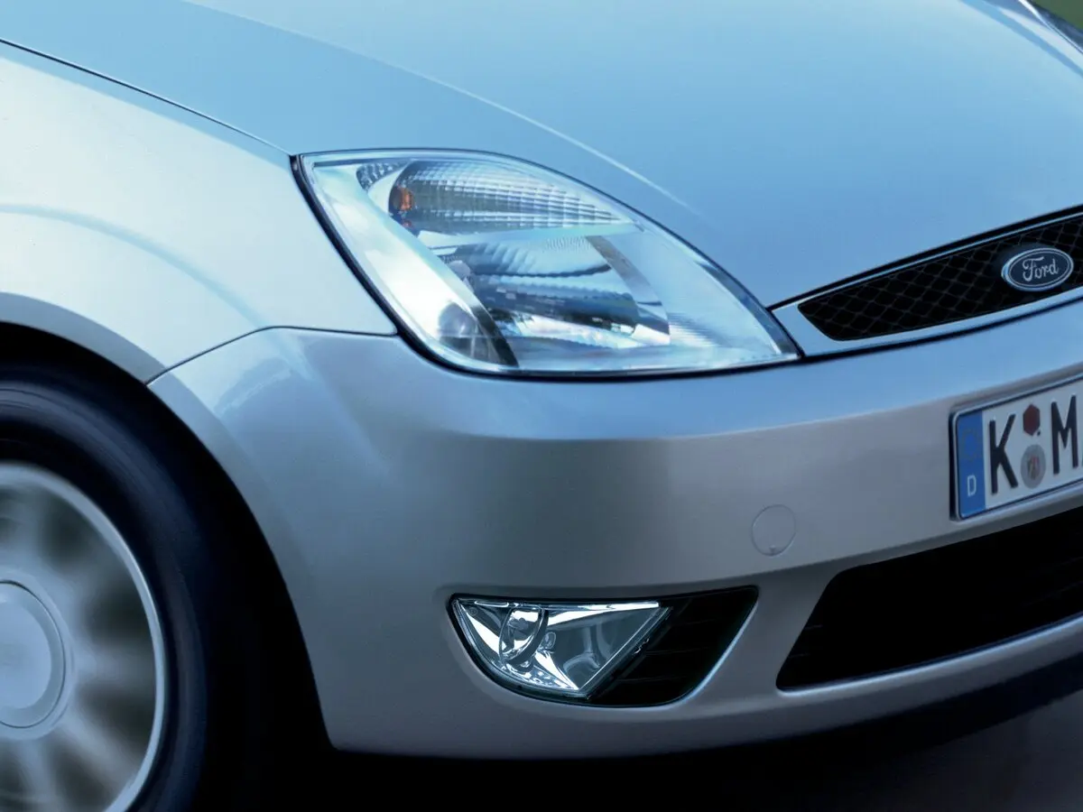Ford Fiesta Mk5 Хэтчбек 5 дв. — сүрөт 8