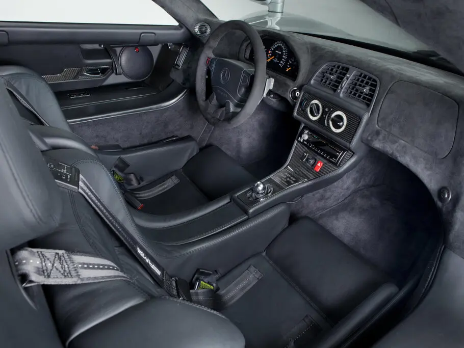 Mercedes-Benz CLK AMG GTR 1997 – 1999 Купе — сүрөт 8