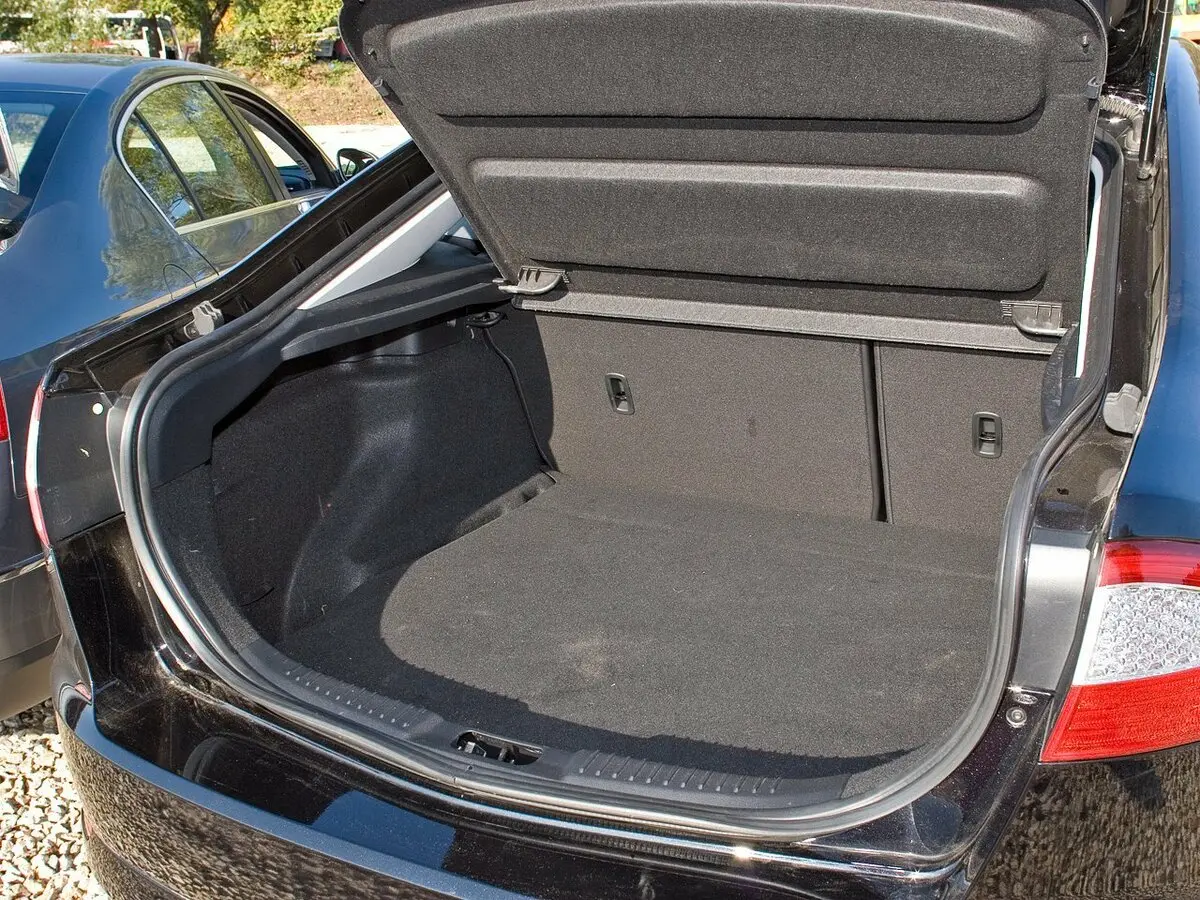 Ford Mondeo IV Лифтбек — фото 10